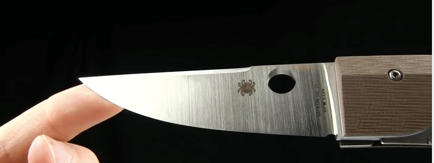 spyderco nilakka review