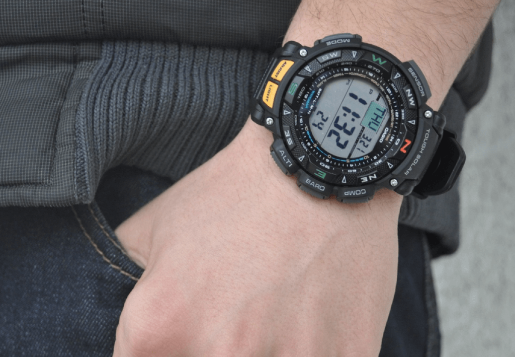 Casio PAG240-1CR Pathfinder